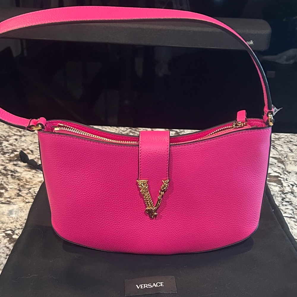Versace Virtus Hot Pink Leather V-Emblem Shoulder Bag NWT with dust bag - Picture 6 of 10